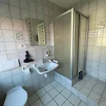 Hotel Eichschmid / Roell'n Biergarten 3*