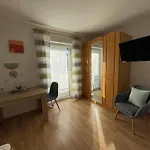 Eichschmid / Roell'n Biergarten Hotel
