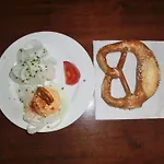Eichschmid / Roell'n Biergarten 3* Bad Gögging