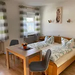 Eichschmid / Roell'n Biergarten 3*