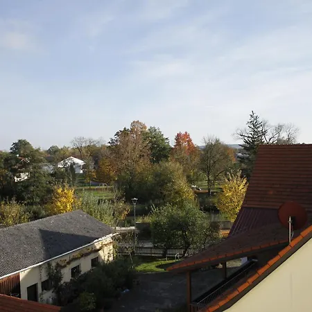 Hotel Eichschmid / Roell'n Biergarten 3*