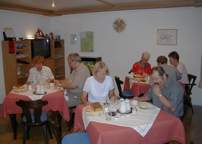 Hotel Eichschmid / Roell'n Biergarten Bad Gögging